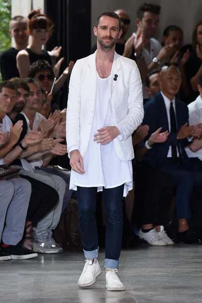 Look 30